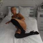 Qui fait un creampie à une femme cougar ?